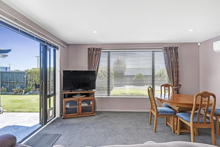 Photo of property in 12 Highwood Lane, Burnside, Christchurch, 8053