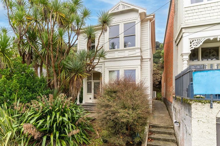 Photo of property in 100 Queen Street, North Dunedin, Dunedin, 9016