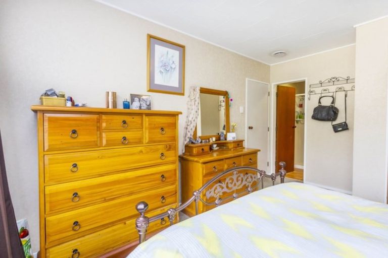 Photo of property in 105b Kamahi Street, Stokes Valley, Lower Hutt, 5019