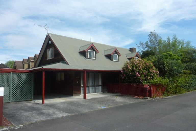 Photo of property in 144 Victoria Avenue, Hokowhitu, Palmerston North, 4410