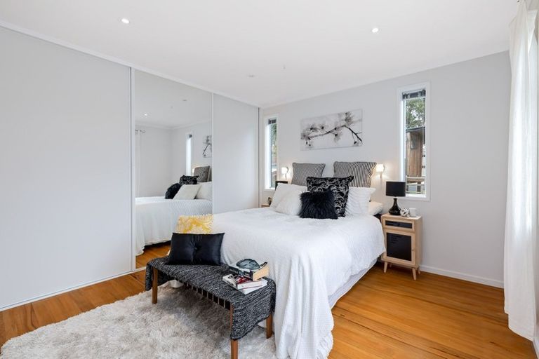 Photo of property in 42 Philomel Crescent, Bayswater, Auckland, 0622