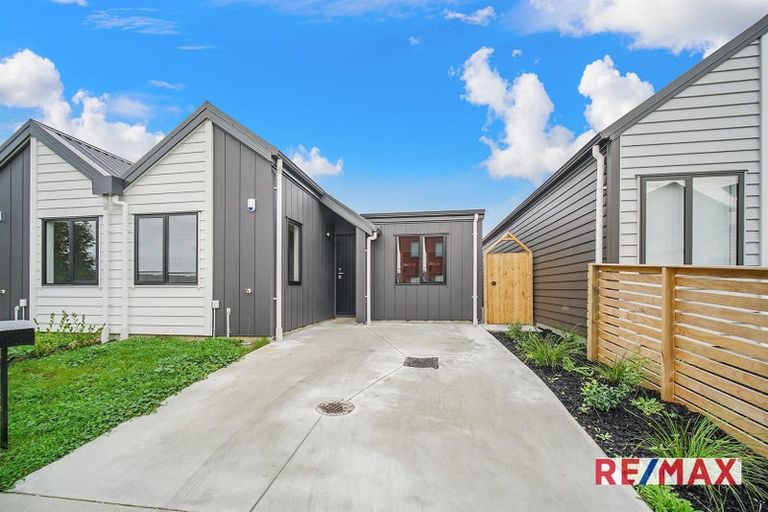 Photo of property in 31 Combat Street, Papakura, 2110