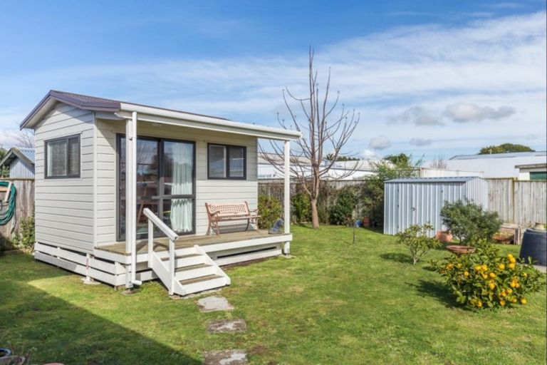 Photo of property in 4 Belle Maison Court, Levin, 5510