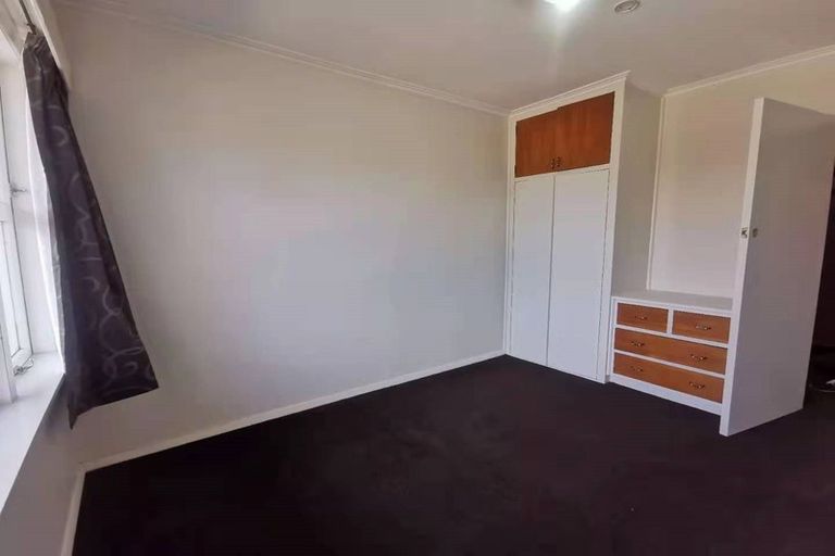 Photo of property in 129 Springs Road, Hornby, Christchurch, 8042