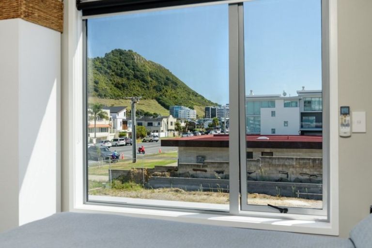 Photo of property in 2/19 Victoria Road, Mount Maunganui, 3116