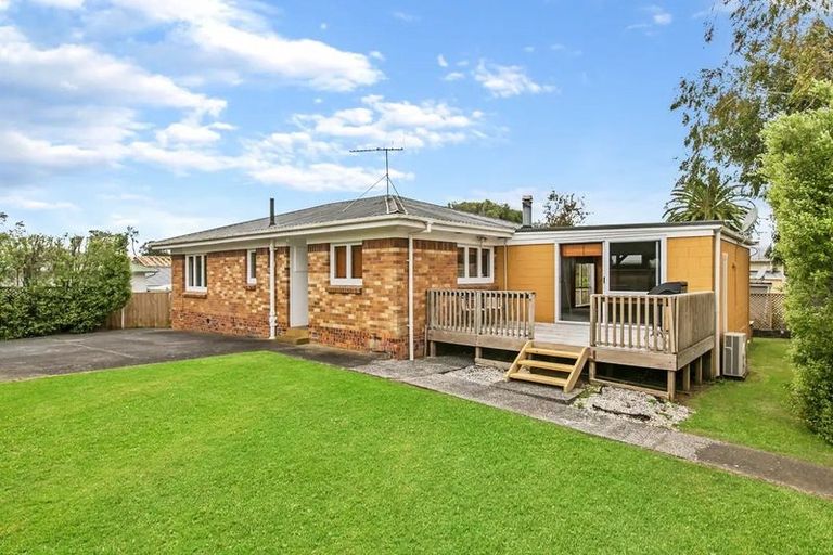 Photo of property in 2/435 Great South Road, Opaheke, Papakura, 2113