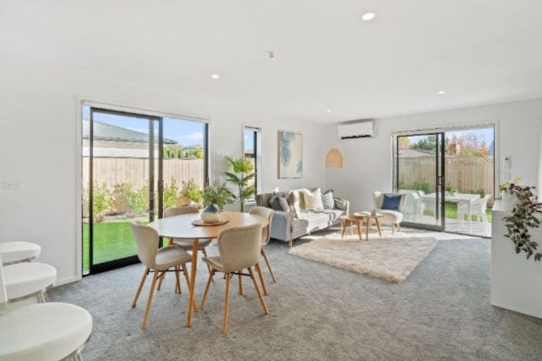 Photo of property in 24 Mohua Lane, Upper Riccarton, Christchurch, 8041