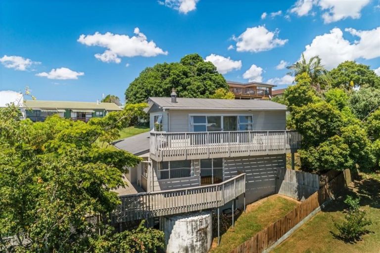 Photo of property in 12 Kauri Road, Stanmore Bay, Whangaparaoa, 0932