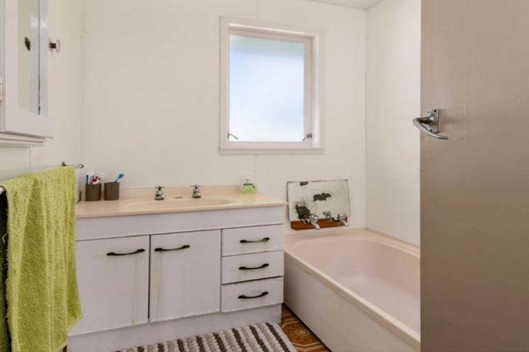 Photo of property in 23 Clouston Crescent, Fenton Park, Rotorua, 3010