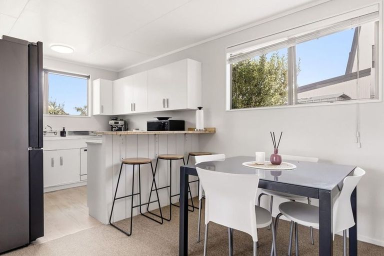 Photo of property in 84 Hyde Avenue, Richmond Heights, Taupo, 3330