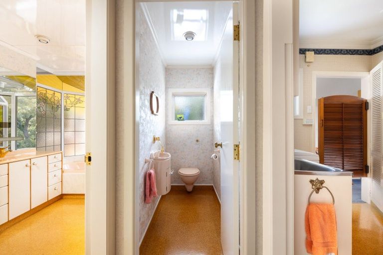 Photo of property in 30 Carrington Street, New Plymouth, 4310