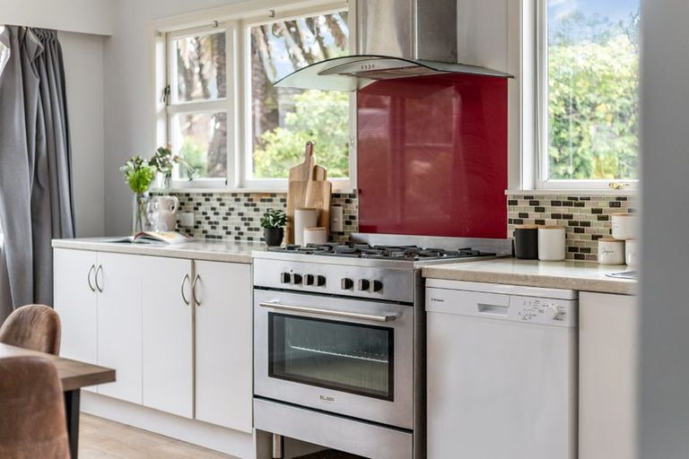 Photo of property in 48 Parkway, Wainuiomata, Lower Hutt, 5014