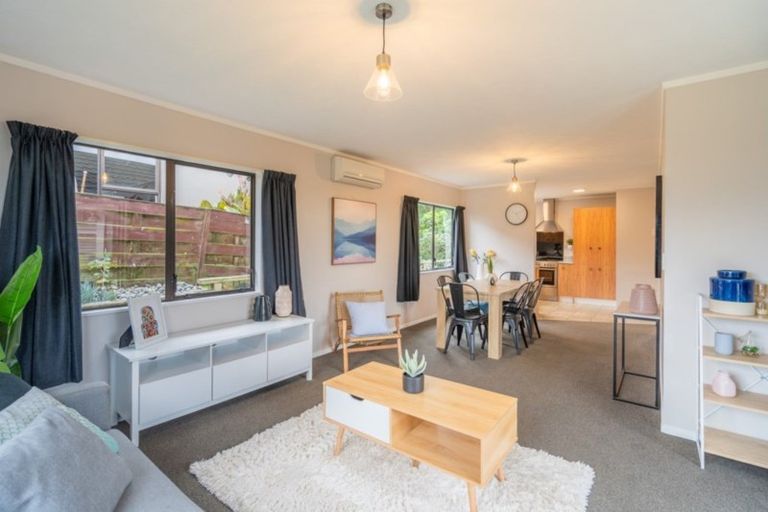 Photo of property in 24 Gavin Road, Raumati Beach, Paraparaumu, 5032