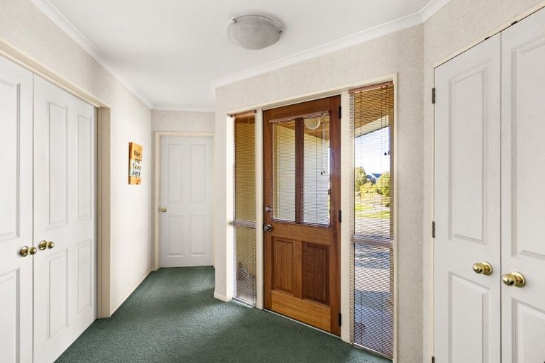 Photo of property in 35 Stirling Place, Marchwiel, Timaru, 7910