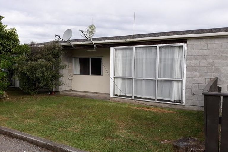 Photo of property in 17 Papakowhai Court, West End, Palmerston North, 4412