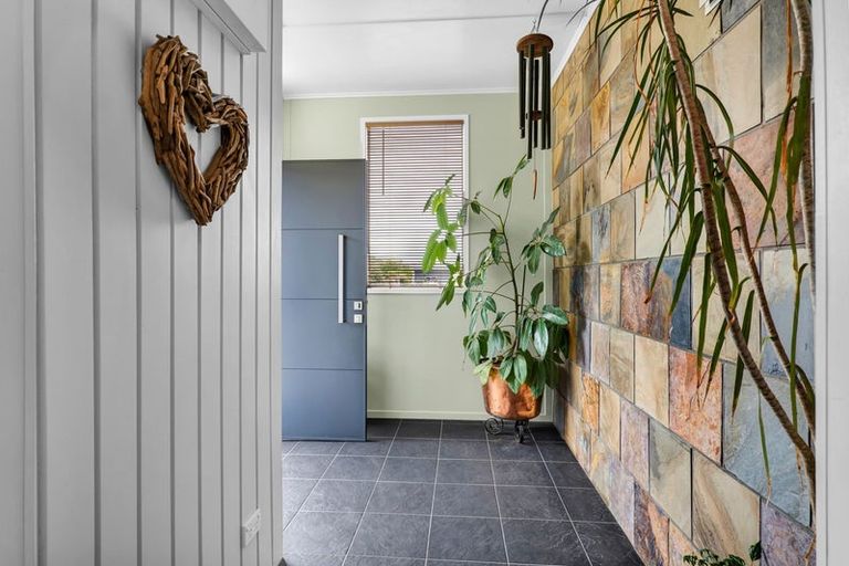 Photo of property in 28 Maire Street, Hawera, 4610