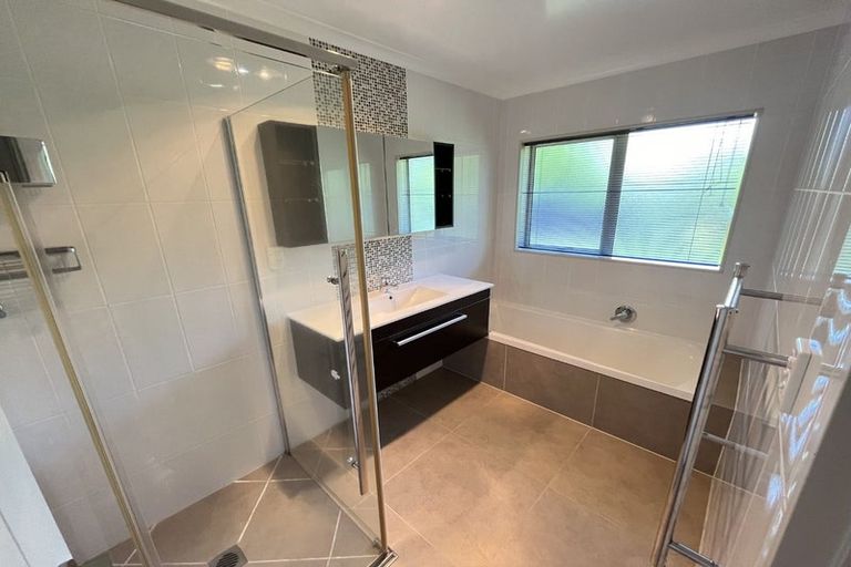 Photo of property in 3 Pohutukawa Place, Karaka, Papakura, 2113