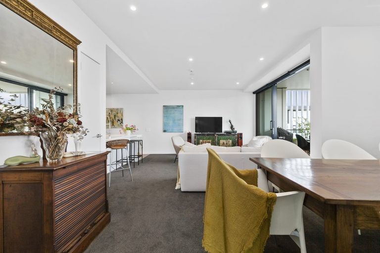 Photo of property in 201/8a Lake Pupuke Drive, Takapuna, Auckland, 0622