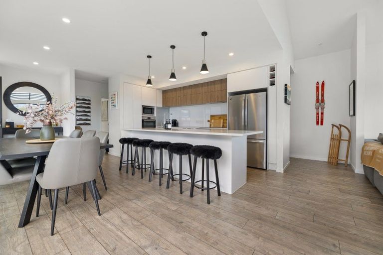 Photo of property in 3a Rannoch Drive, Jacks Point, Queenstown, 9371