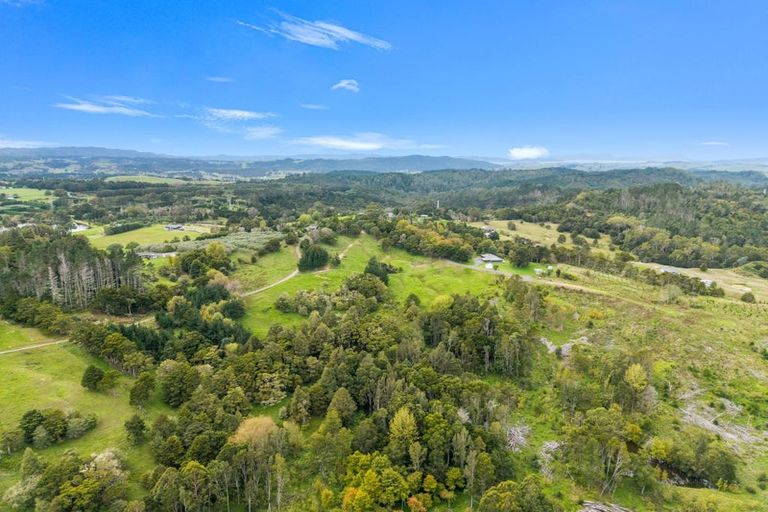 Photo of property in 240 Pukeatua Road, Maungatapere, Whangarei, 0179