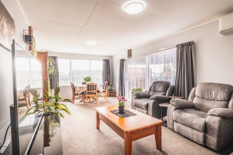 Photo of property in 7 Trimble Place, Bell Block, New Plymouth, 4312