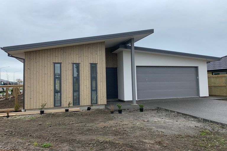 Photo of property in 30 Blakes Road, Belfast, Christchurch, 8051