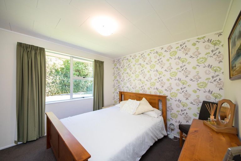 Photo of property in 10 Eyre Road, Linton, Palmerston North, 4472