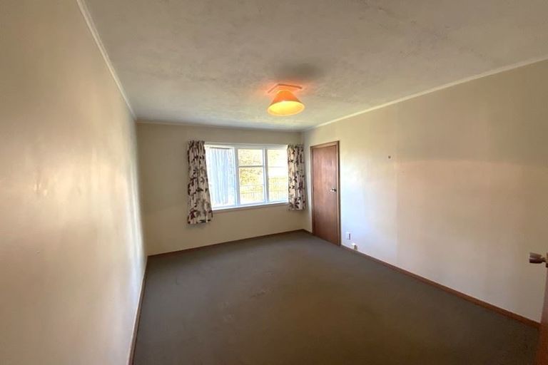 Photo of property in 30 Christian Street, Bryndwr, Christchurch, 8053