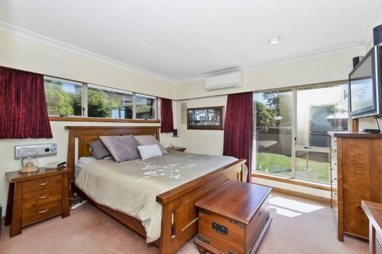 Photo of property in 92 Whatawhata Road, Dinsdale, Hamilton, 3204