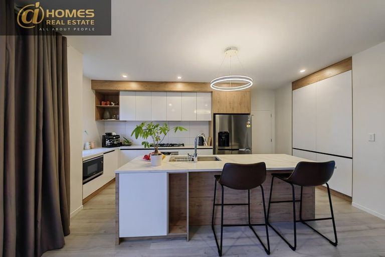 Photo of property in 24 Tihema Lane, Westgate, Auckland, 0614