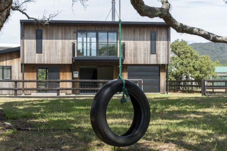 Photo of property in 8 Logan Nicks Place, Whangaruru, Russell, 0184