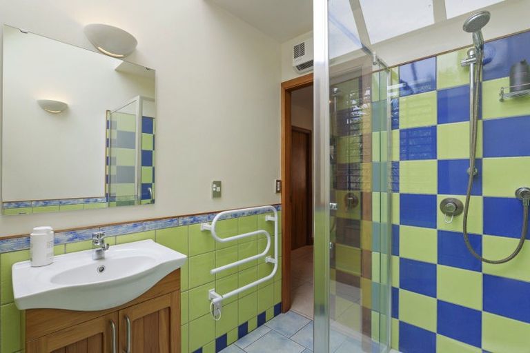 Photo of property in 32 Wai-iti Terrace, Burnside, Christchurch, 8052