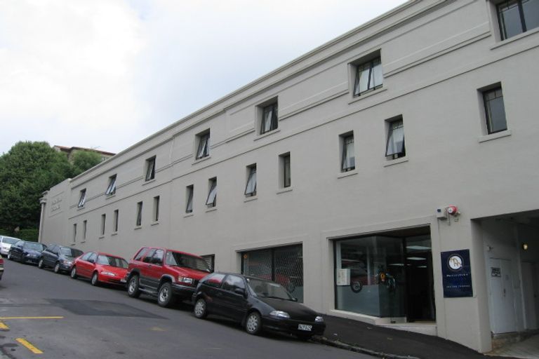 Photo of property in 1a/8 Farnham Street, Parnell, Auckland, 1052