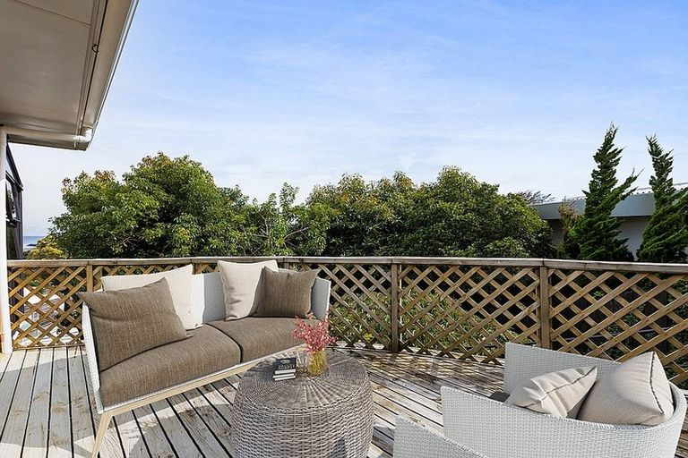 Photo of property in 83a Eliot Street, New Plymouth, 4310