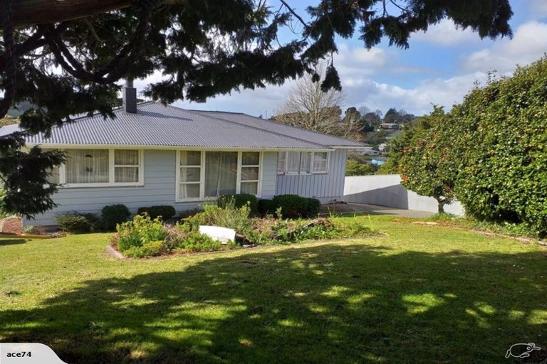 Photo of property in 55 Ogle Crescent, Te Kamo, Whangarei, 0112