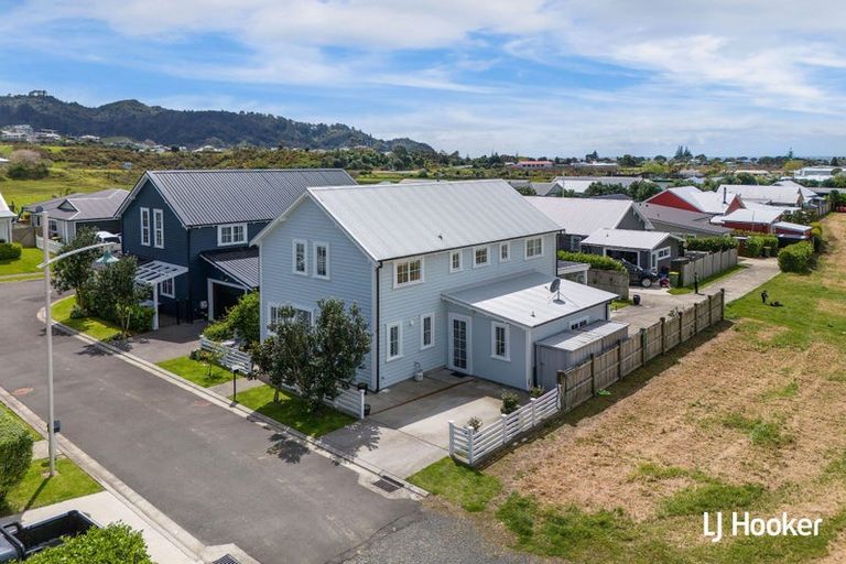 Photo of property in 41 Ocean Breeze Drive, Waihi Beach, 3611