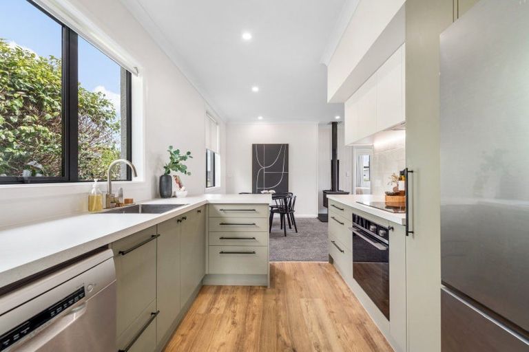 Photo of property in 109 Seaward Road, Edendale, 9825