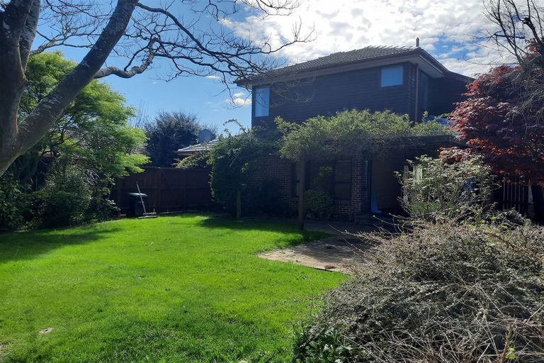 Photo of property in 15 Sevenoaks Drive, Bryndwr, Christchurch, 8053