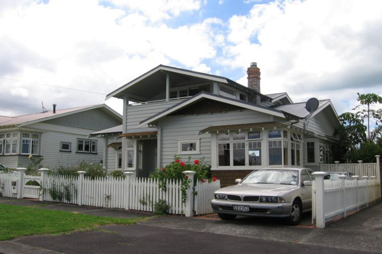 Photo of property in 44 Clarence Street, Devonport, Auckland, 0624