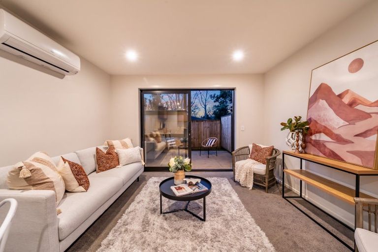 Photo of property in 7/240 Stokes Valley Road, Stokes Valley, Lower Hutt, 5019