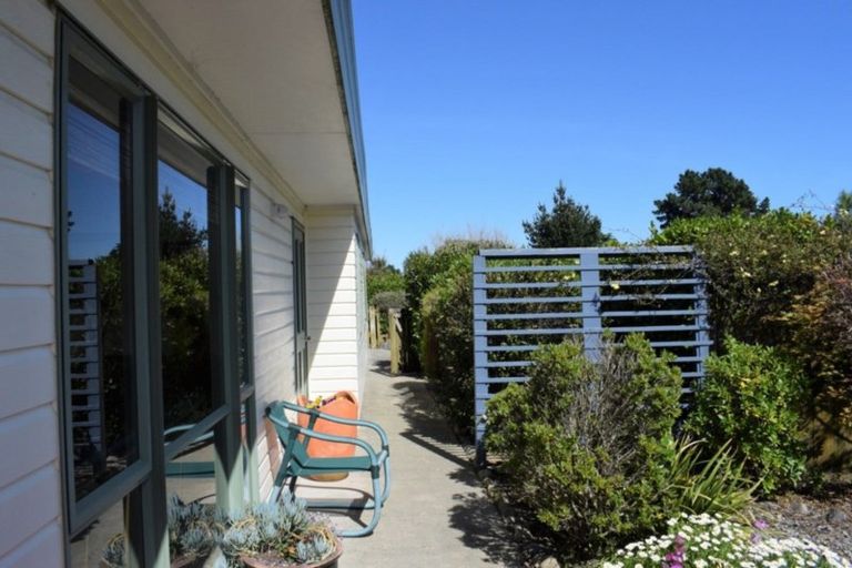 Photo of property in 57b Kirk Street, Otaki, 5512