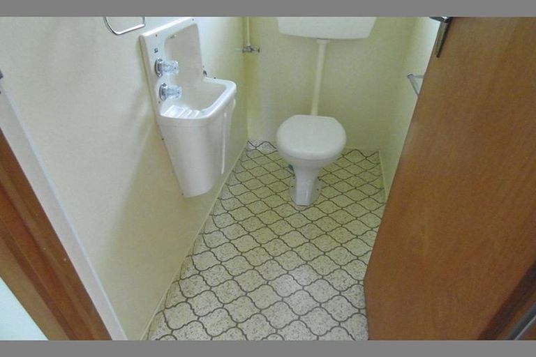 Photo of property in 6/26 Rangatira Road, Birkenhead, Auckland, 0626