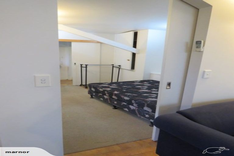 Photo of property in 2 Windy Ridge Road, Glenfield, Auckland, 0629