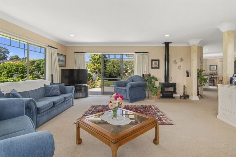 Photo of property in 1 Robinia Place, Ohauiti, Tauranga, 3112