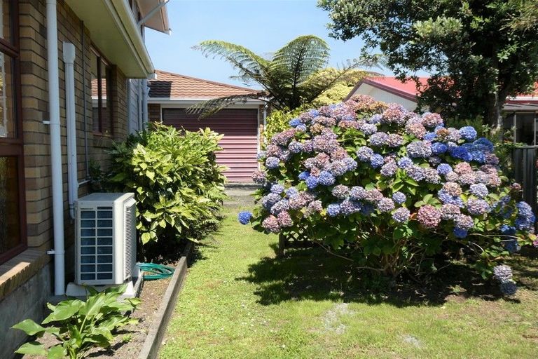 Photo of property in 22 Parfitt Place, Greymouth, 7805