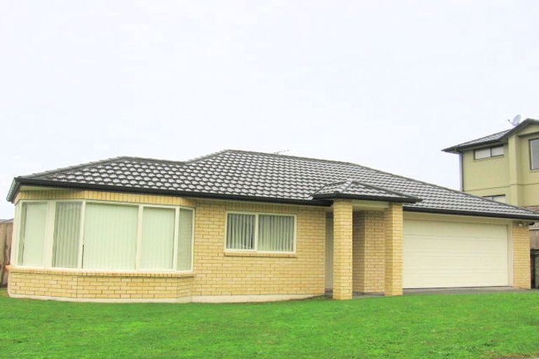 Photo of property in 4 Thomas Hamer Place, Greenhithe, Auckland, 0632