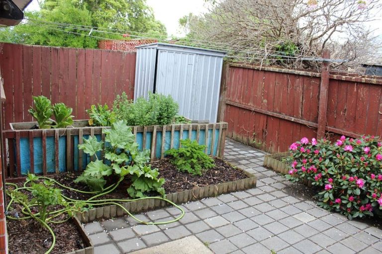 Photo of property in 70e Reid Road, South Dunedin, Dunedin, 9012