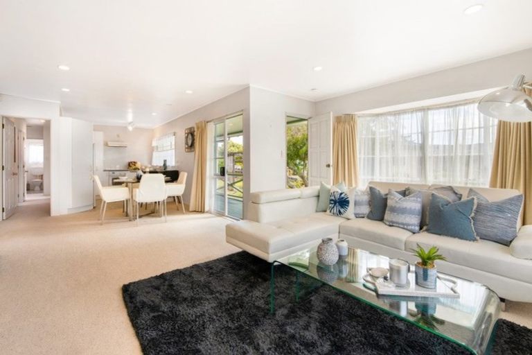 Photo of property in 12 Central Park Drive, Te Atatu South, Auckland, 0610
