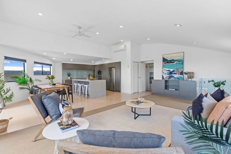 Photo of property in 1008a Papamoa Beach Road, Papamoa Beach, Papamoa, 3118