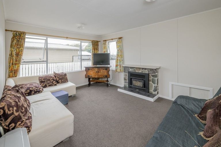 Photo of property in 19 Stirling Street, Levin, 5510